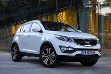 kia_sportage_2010.jpg