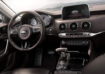 Kia_Stinger_03.jpg