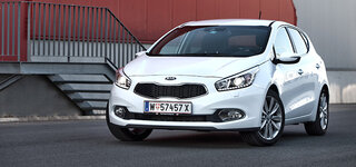 kia_ceed_2012.jpg