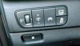 11988-2017-niro-touring.jpg