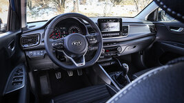 kia-rio-2020-salpicadero.353859.jpg