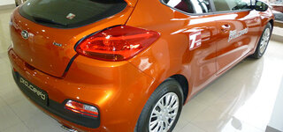 kia_pro_ceed_techno_orange_2013.jpg