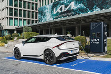 KIA EV6 Kia Charge.jpg