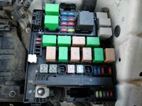 caja-reles-fusibles-kia-sportage-2010-2016.jpg