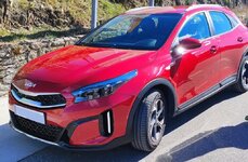 kia Xceed sin matricula.jpg