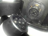 conector cable y puerto carga no coinciden.jpg