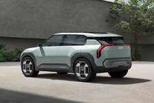 2025-kia-ev3-gt-line-leak-8.jpg