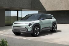 2025-kia-ev3-gt-line-leak-9.jpg