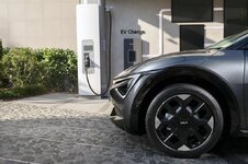 KIA-EV6-2024-7.jpg