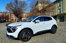 KIA SPORTAGE.jpg