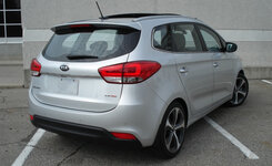 2014-Kia-Rondo-03.jpg
