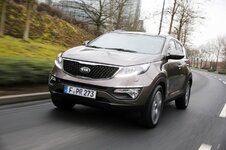 kia_sportage_2014_01.jpg