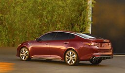 kia_optima_2015_01.jpg
