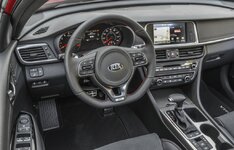 kia_optima_2015_02.jpg