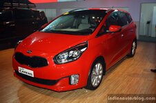 Kia-Carens-at-the-CAMPI-2014.jpg