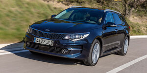 kia_optima_sw.jpg