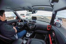 Kia-Soul-EV-Autonomous-Vehicle_Traffic-Jam-Assistlow.jpg
