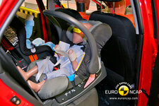 Kia_Picanto_2011_EuroNCAP_04.jpg