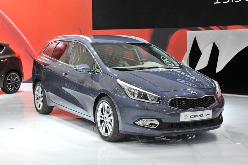 Kia_Ceed_Kombi_01_800_600.jpg