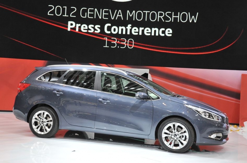 Kia_Ceed_Kombi_04_800_600.jpg