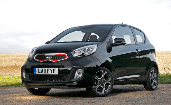 Kia_Picanto_3_puertas_Reino_Unido.jpg