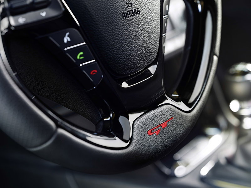kia_pro_ceed_gt_05.jpg