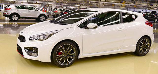 kia_pro_ceed_gt_09.jpg